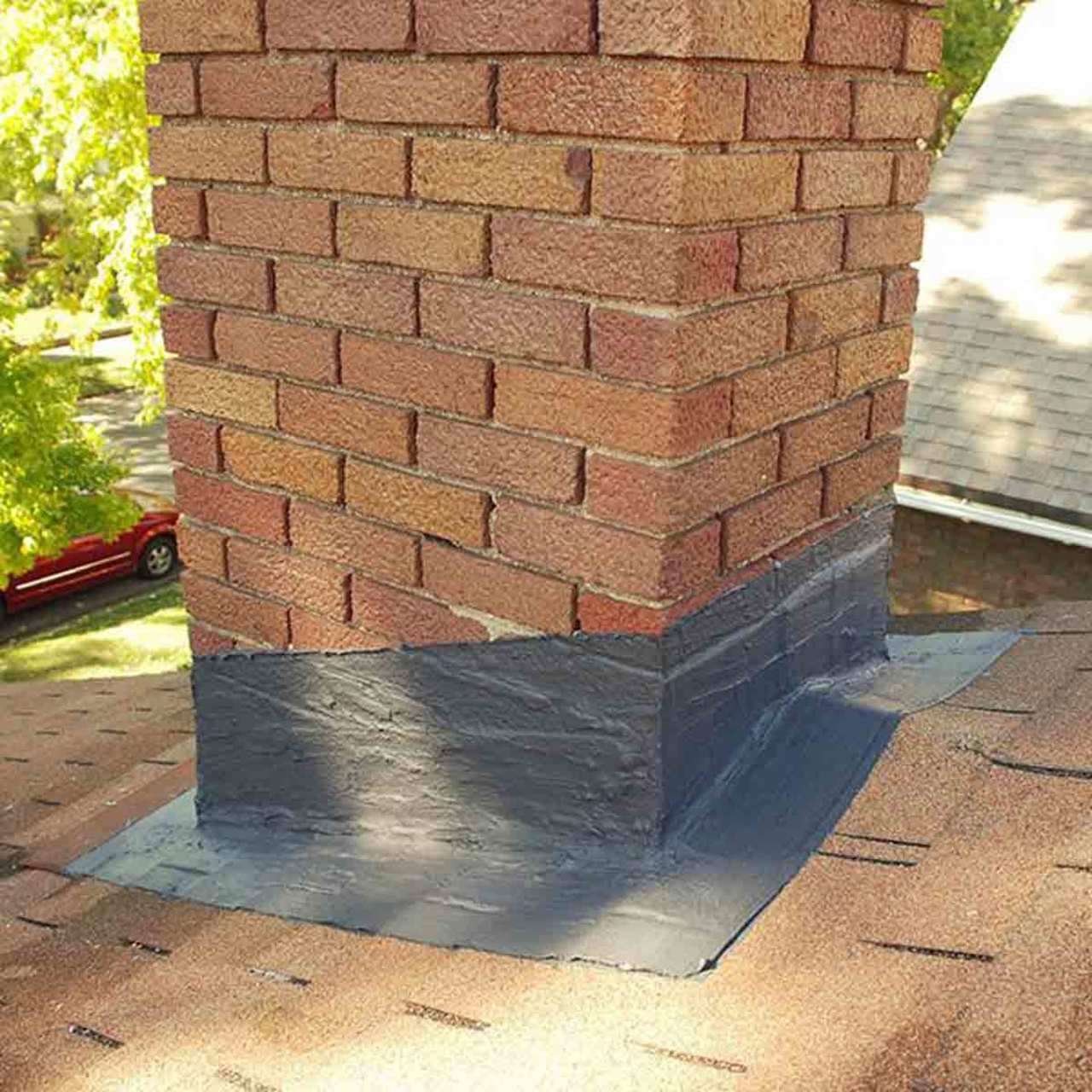 ChimneyRx Elastomeric Black Masonry Fireplace Flashing Sealant - 1/2 Gallon - 300054 - Image 5